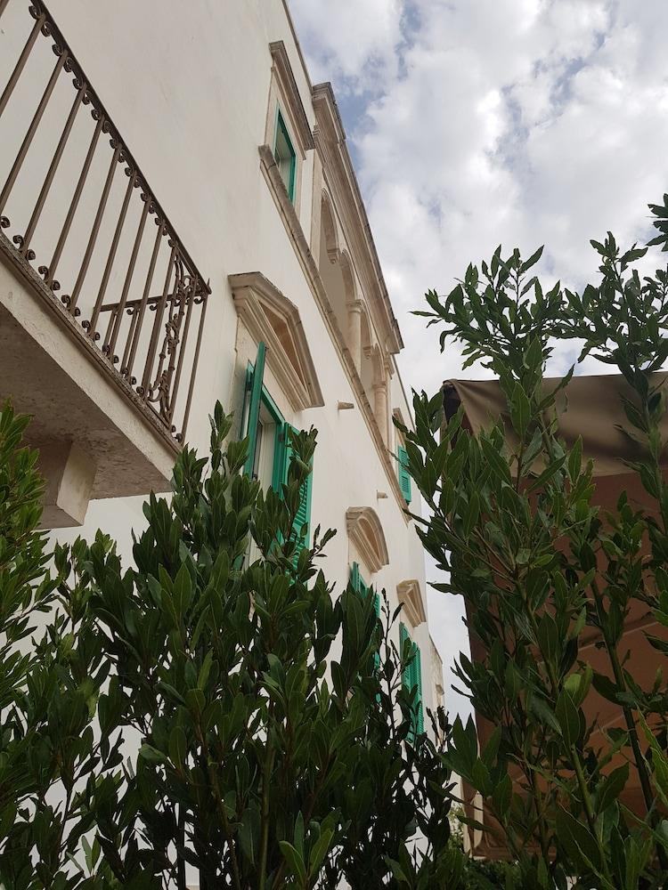 Dimora Intini Hotel Noci Exterior photo